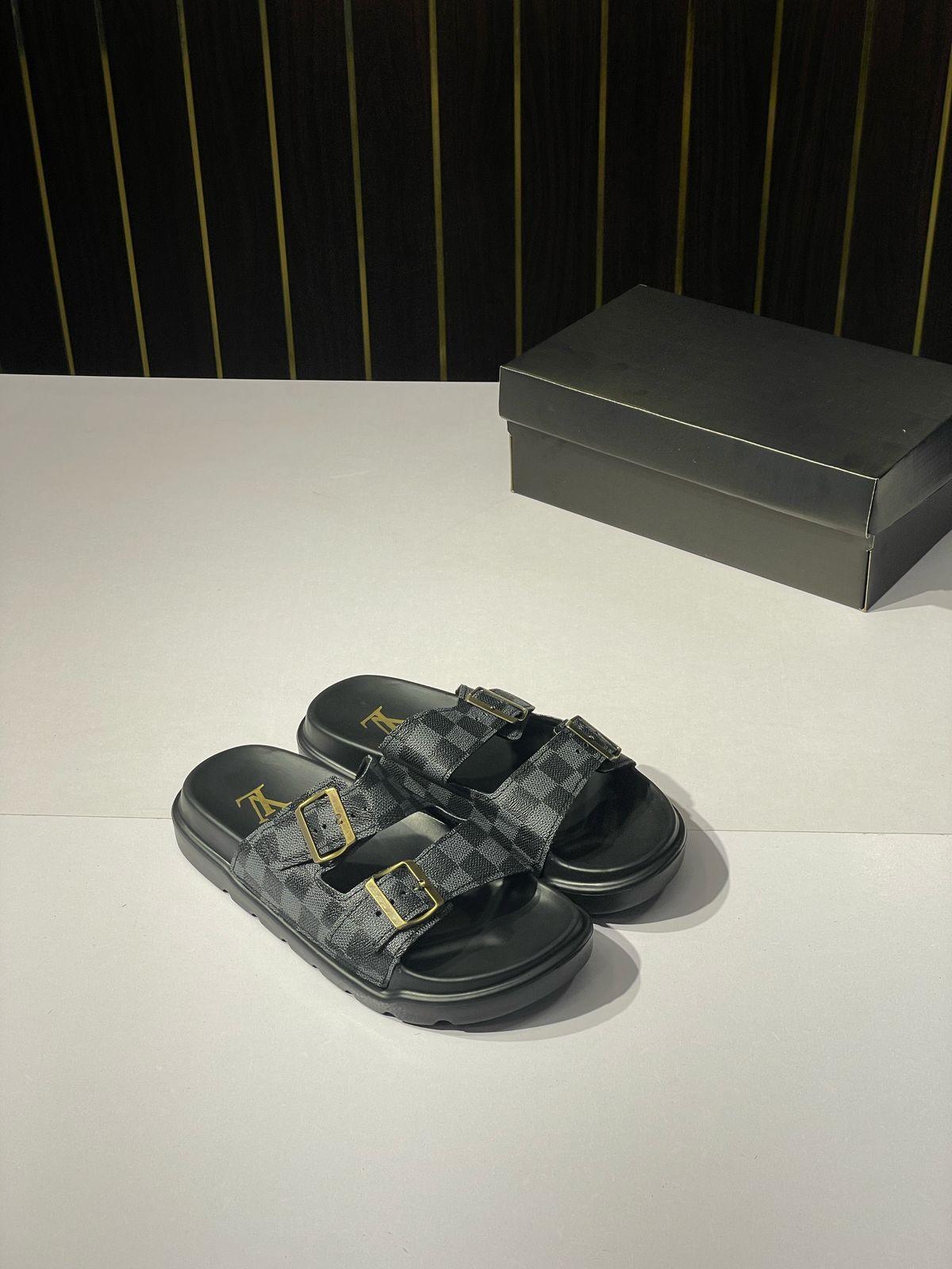 Louis Vuitton Unisex Square Toe Slides